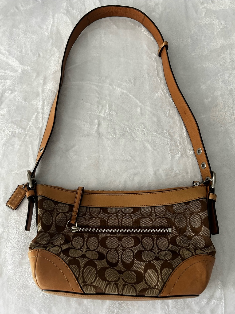 Y2K VTG  Coach Soho Signature Jacquard Canvas Duffle Shoulder Bag F12328 Brown
